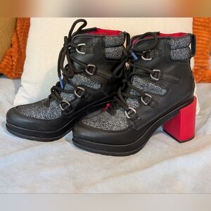 Sorel Black and Red Lace Up Boots